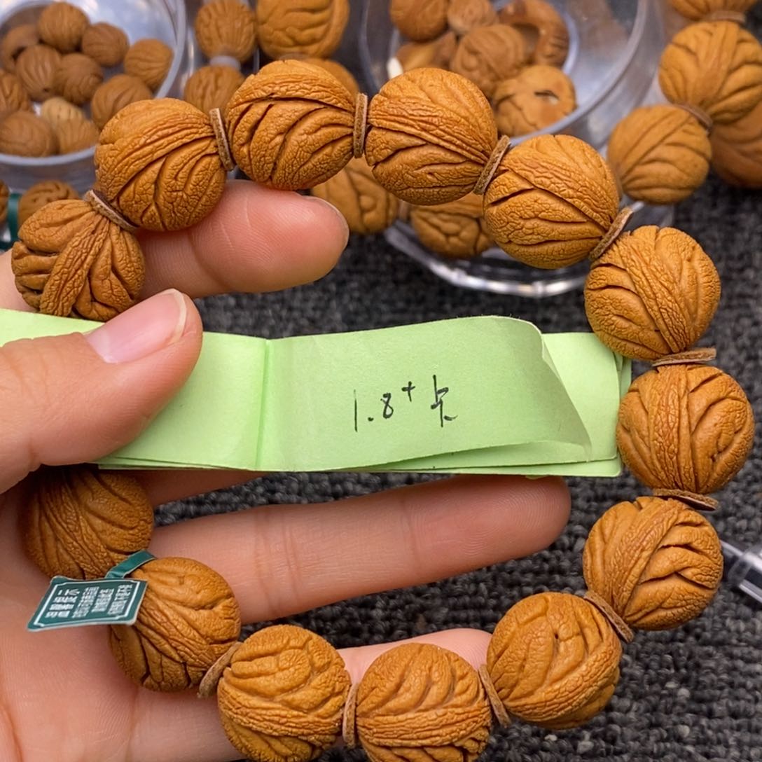 秦岭山脉龙纹桃核 14