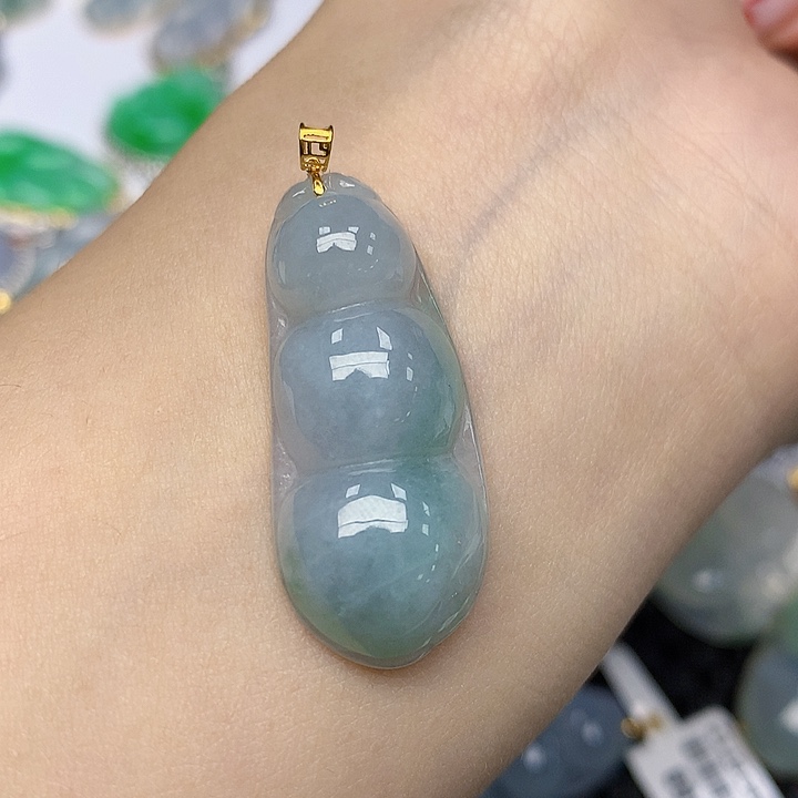 翡翠颈饰18K金镶嵌翡翠a