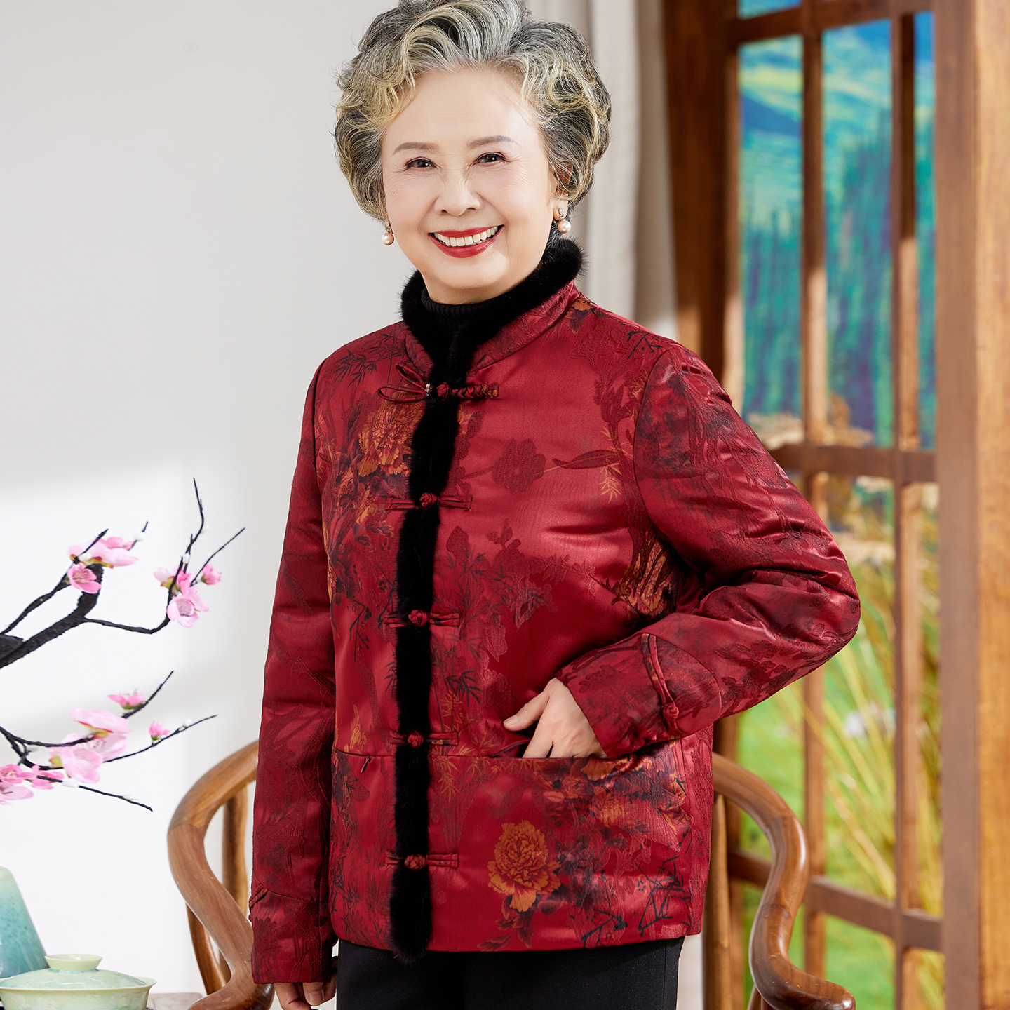 婚礼奶奶冬装羽绒服老年人妈妈冬季水貂毛领外套阔太太婆婆衣服女