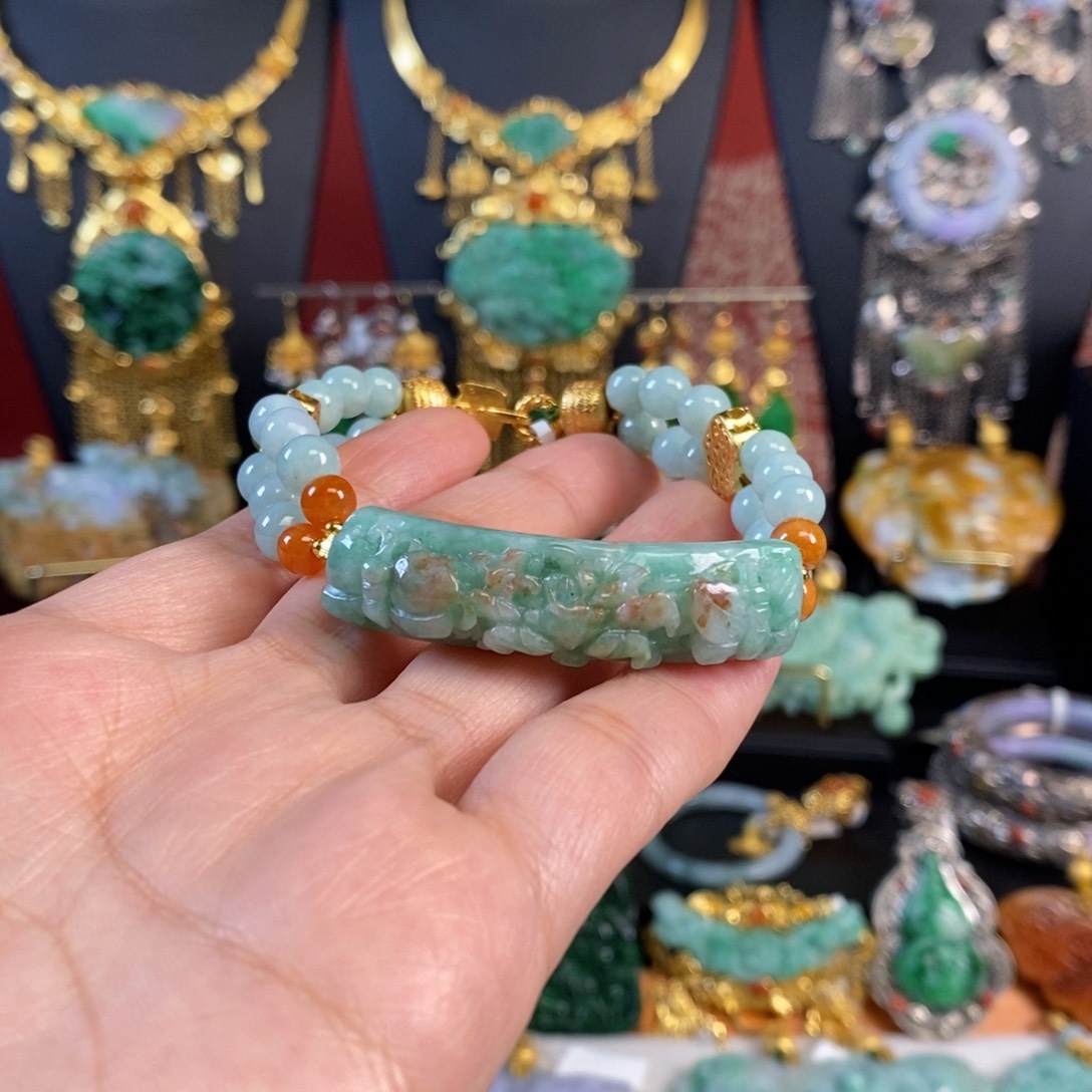 翡翠颈饰未镶嵌手牌手串 亏清