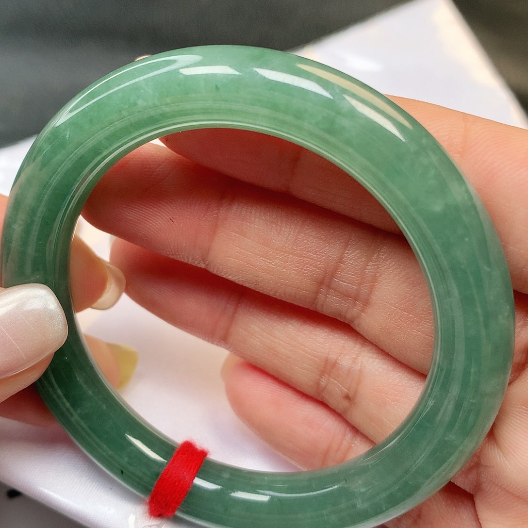 翡翠手镯未镶嵌翡翠手镯225号