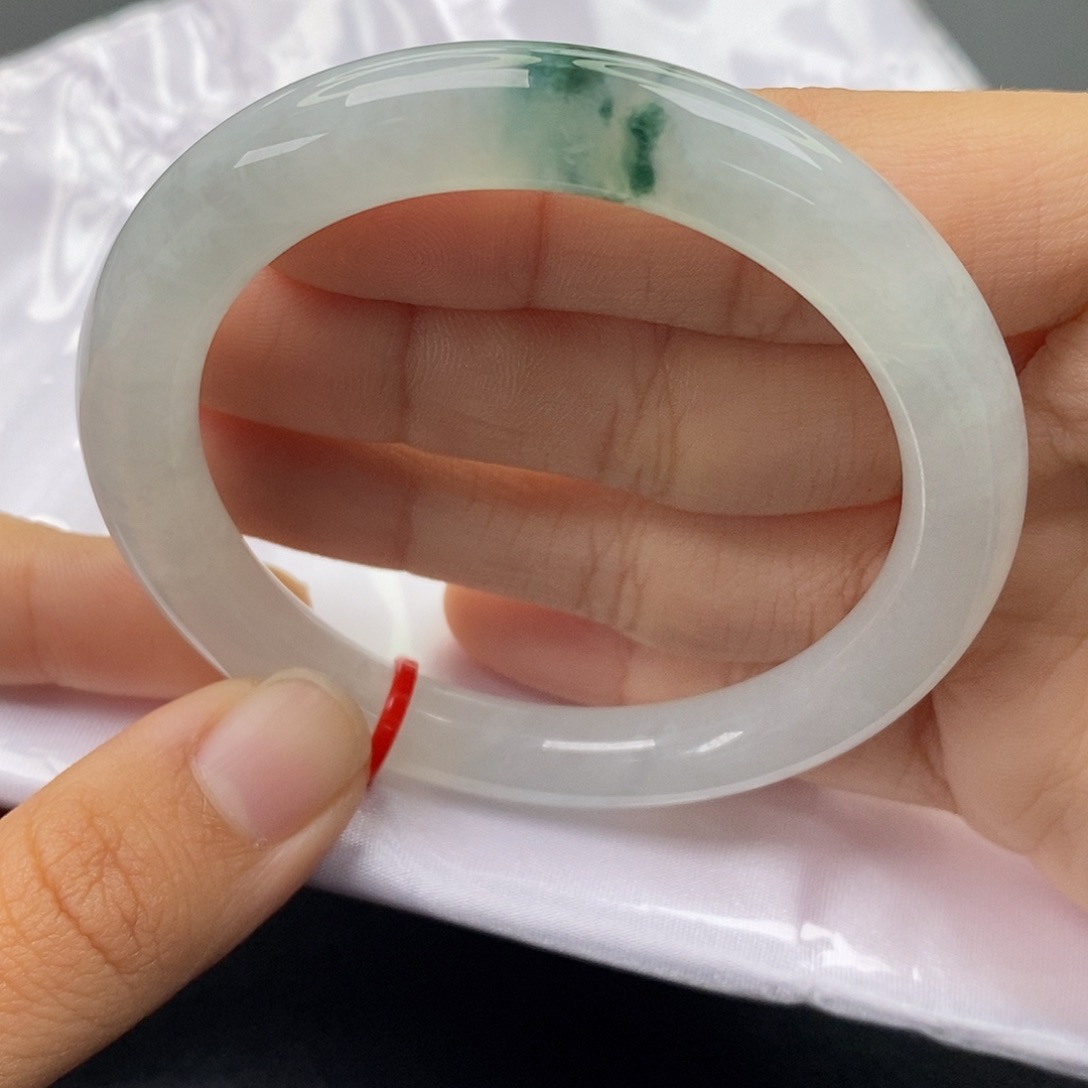 翡翠未镶嵌手镯（圆镯）5354圈