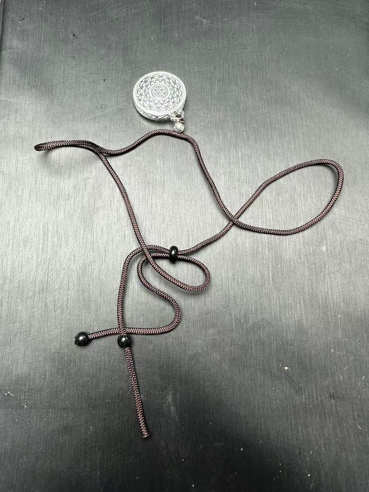 YZ048吊坠 时尚简约精品吊坠 银色吊坠无礼盒