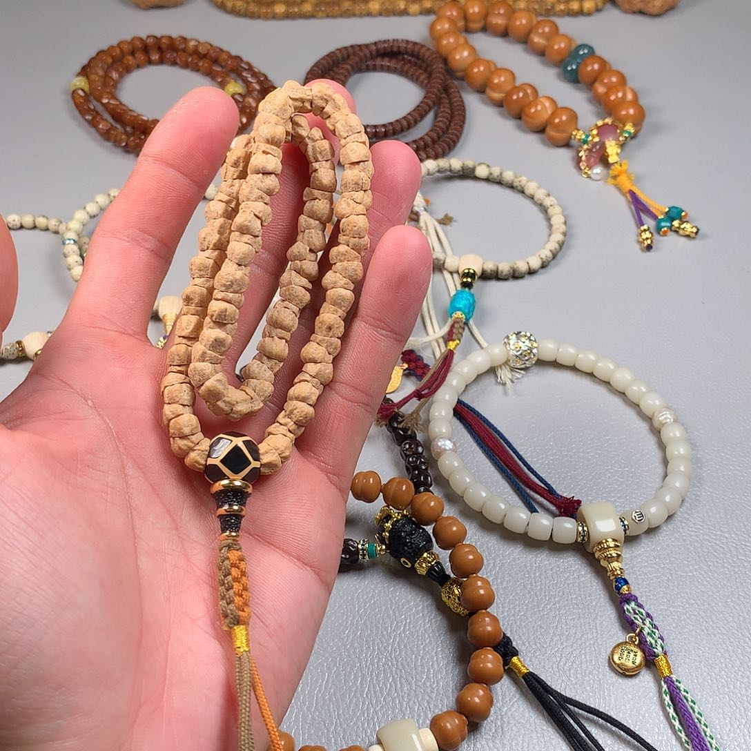 柏香籽/百香籽吊坠。。。。。。。。。。