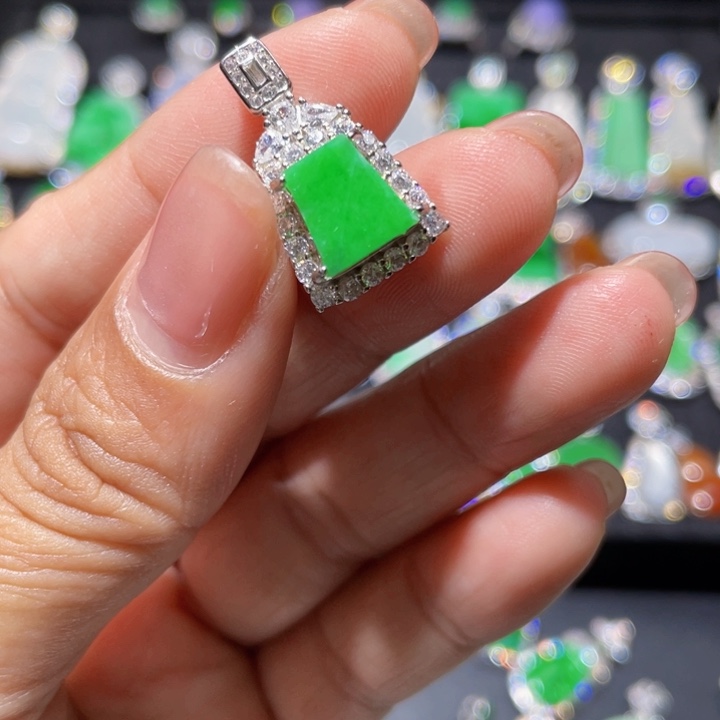 翡翠银S925镶嵌颈饰