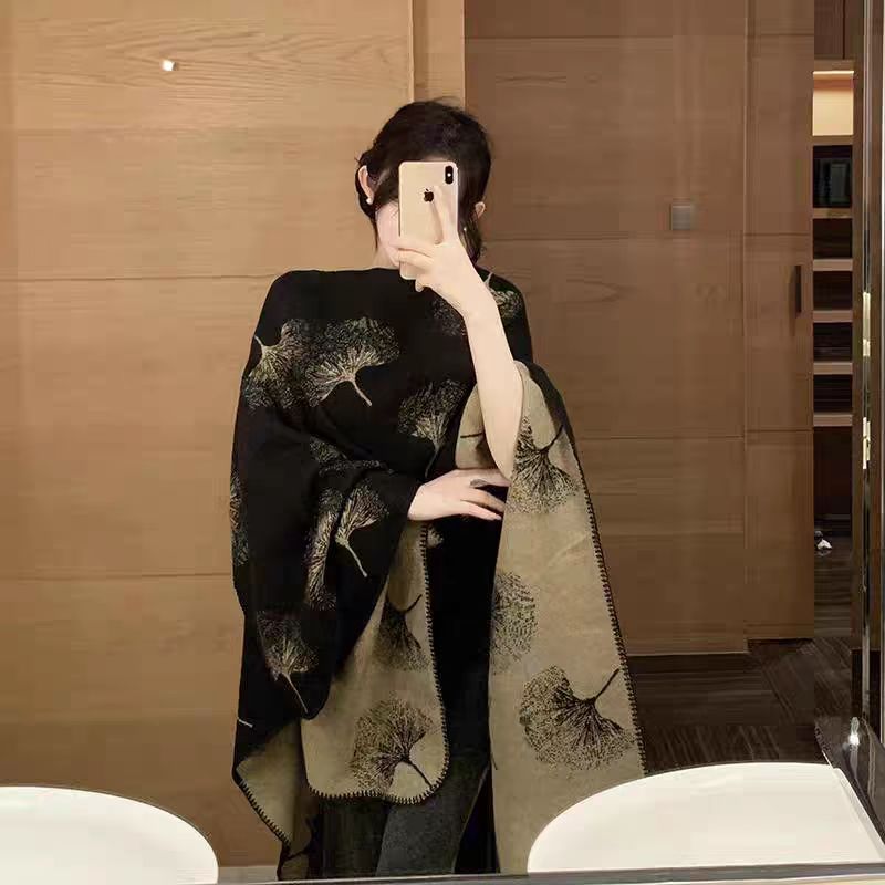 银杏叶披肩秋冬季保暖围巾暗黑开叉斗篷旅游名族风外搭加厚披风女