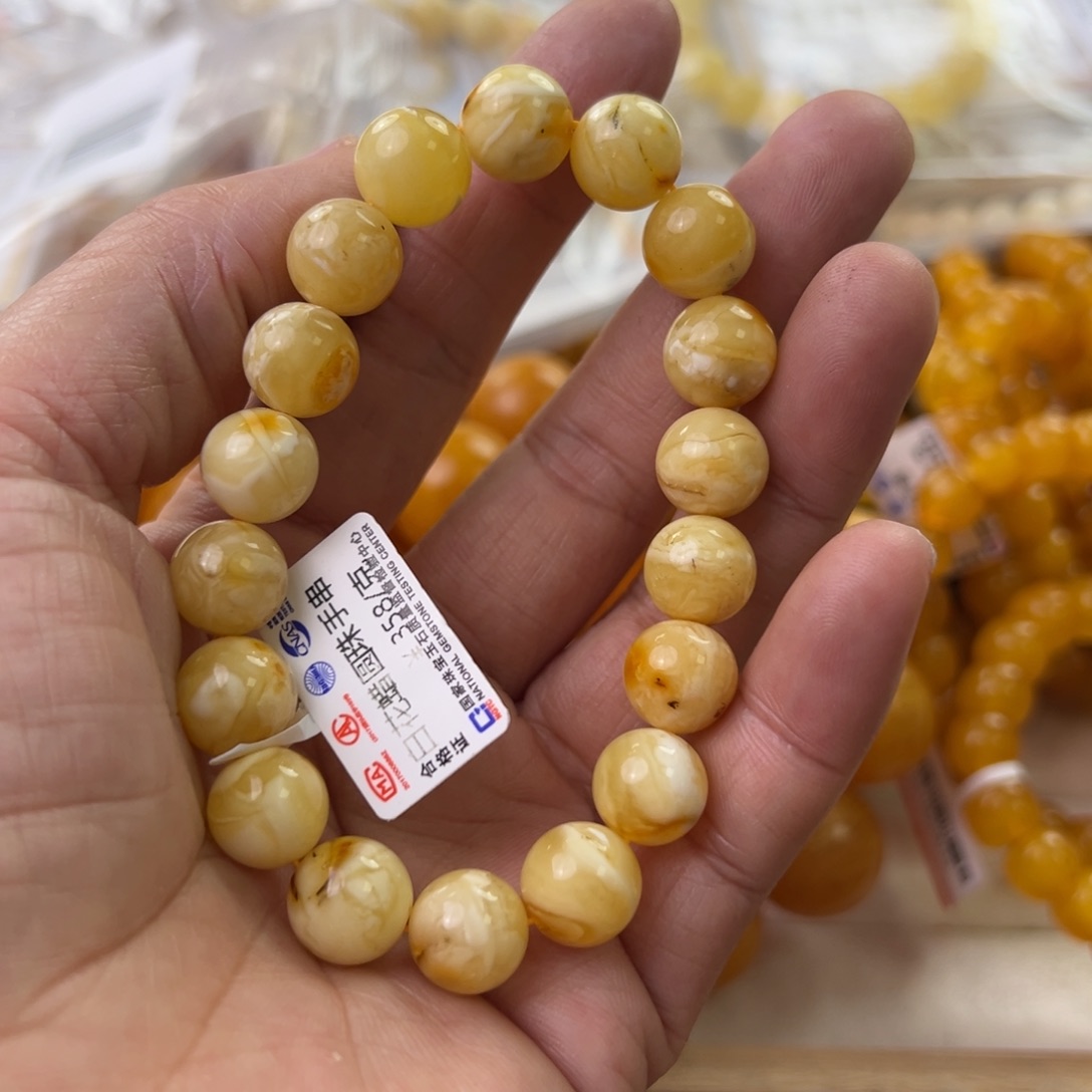 琥珀珠宝奇石未镶嵌