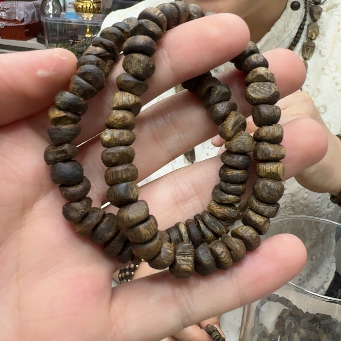 沉香沉香碎屑白棋母树沉水壳仔单圈多样性发一