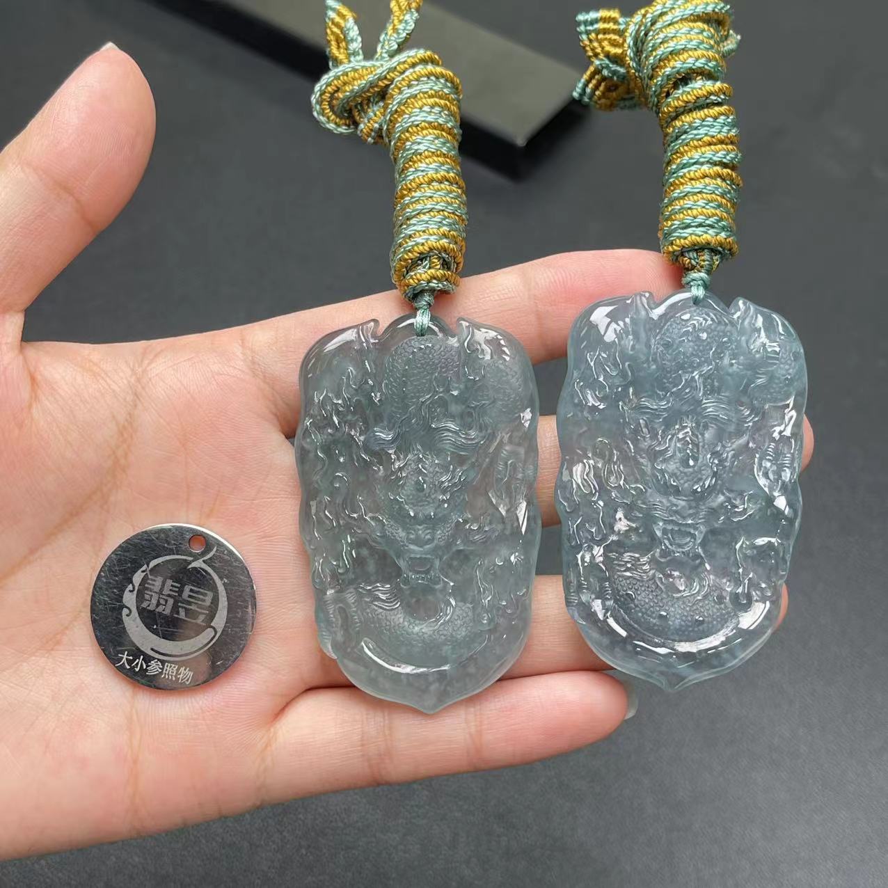 35324T13-4N9-天然A货翡翠吊坠绑绳-多样性发其一