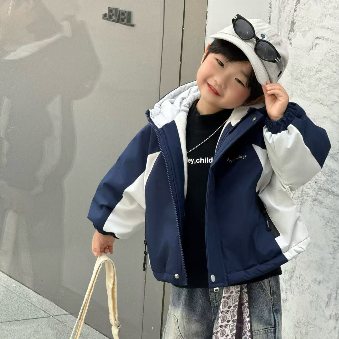 儿童拼色冬季外套