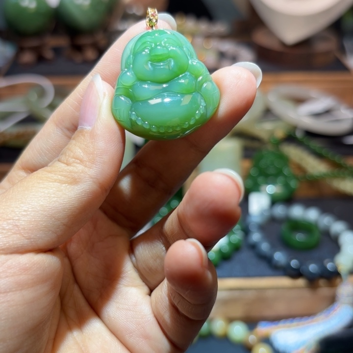 和田玉18K金镶嵌颈饰