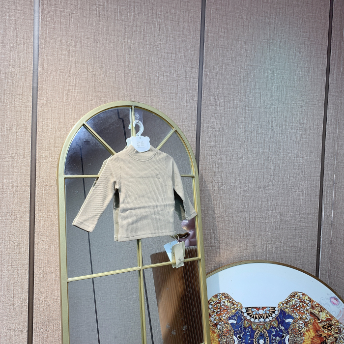 AH319   宝宝杏色打底上衣  冬款