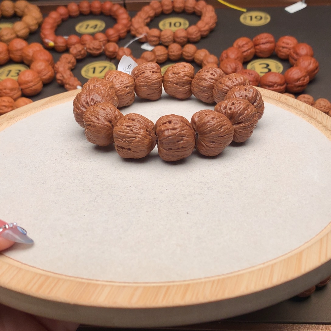 平***：文玩核桃手串蛙饼