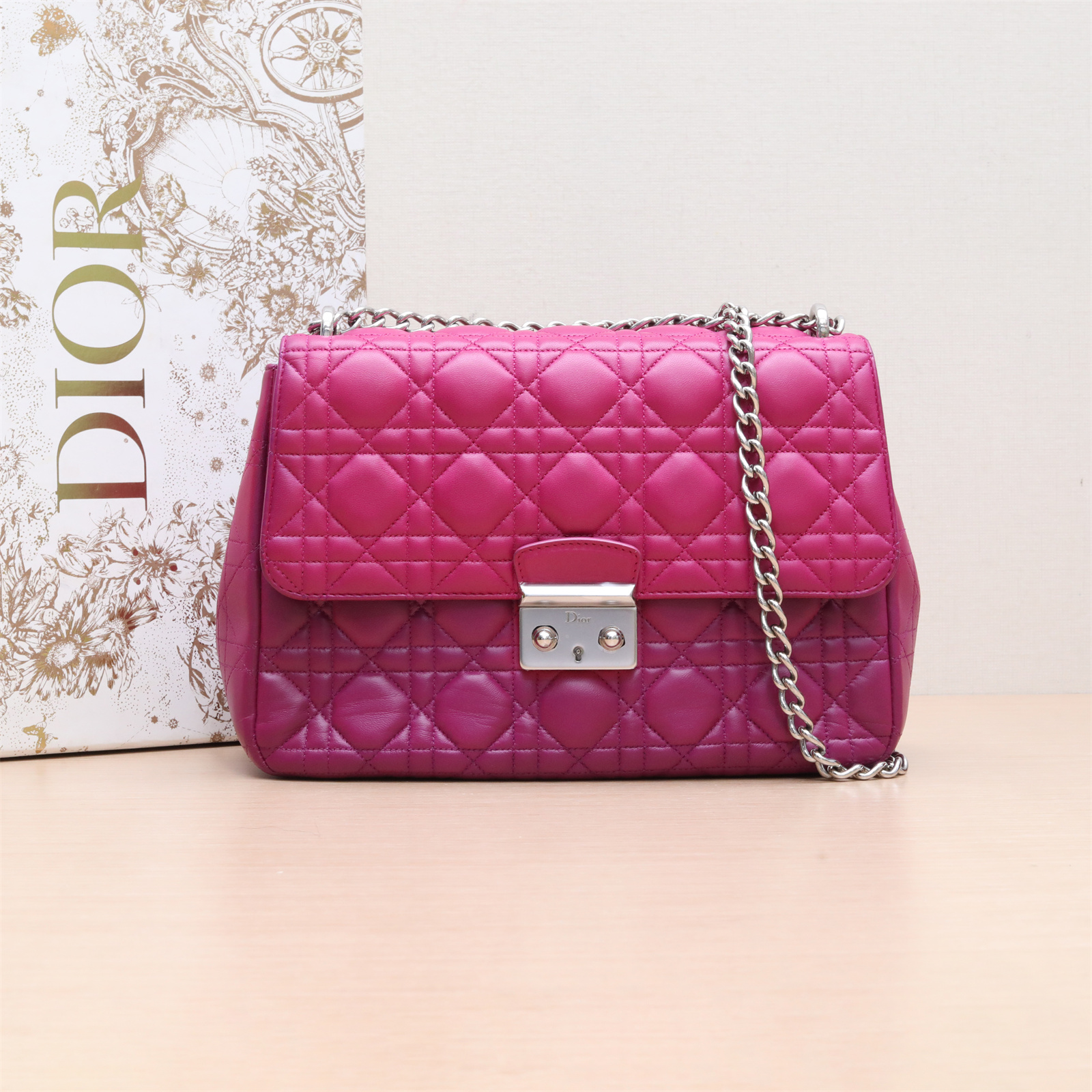95新 DIOR/迪奥 链条口盖包 中号 26 斜挎包 皮革S P234863955