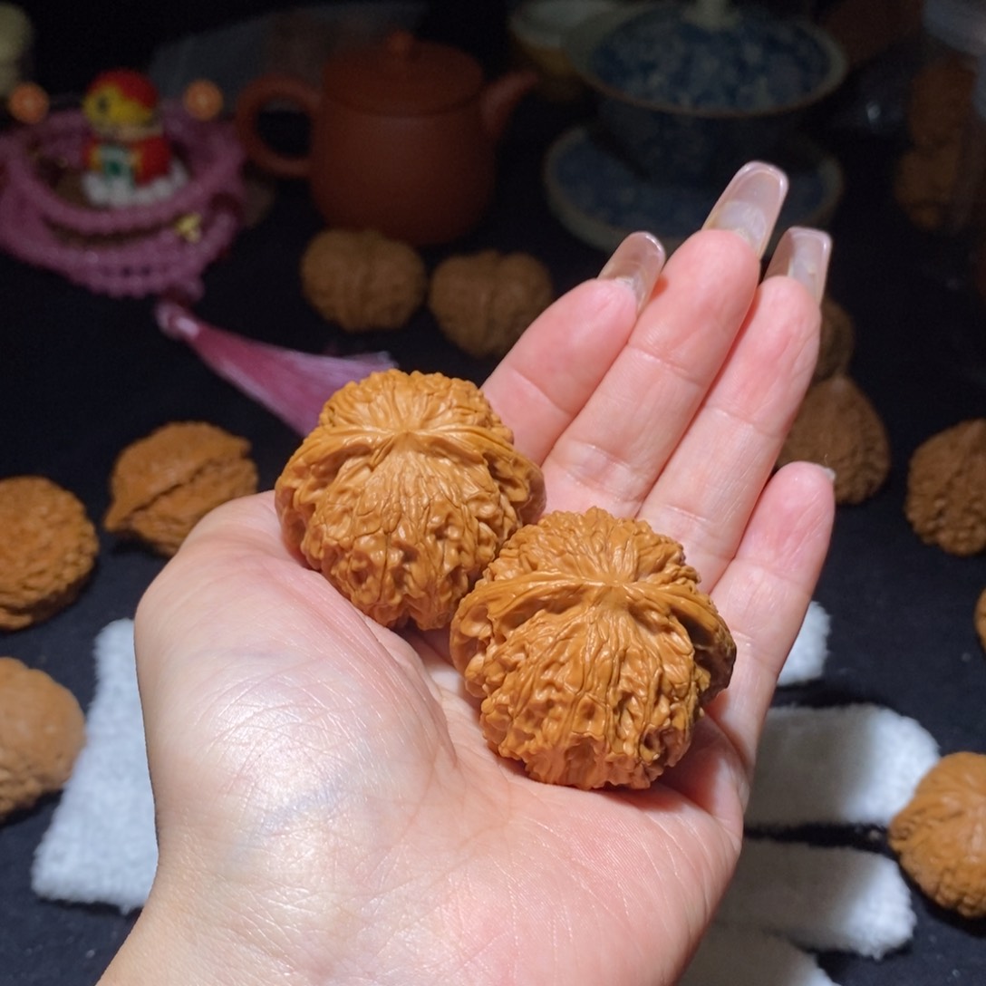 文玩核桃吊坠苹果42