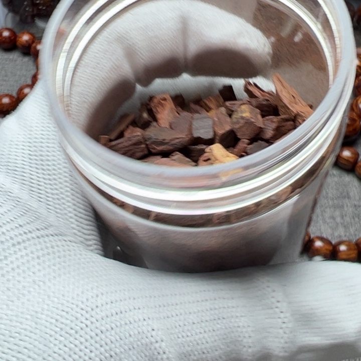 木海南红降碎料原材料50克