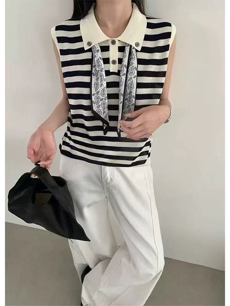 仓美美女装-丝巾翻领纽扣无袖条纹设计T恤