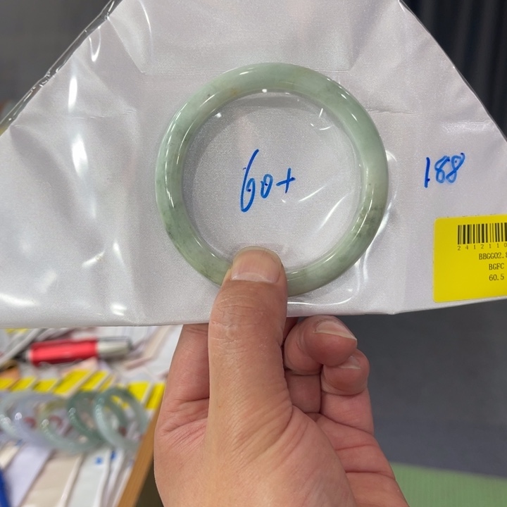 翡翠手镯未镶嵌纯天然缅甸翡翠手镯A货