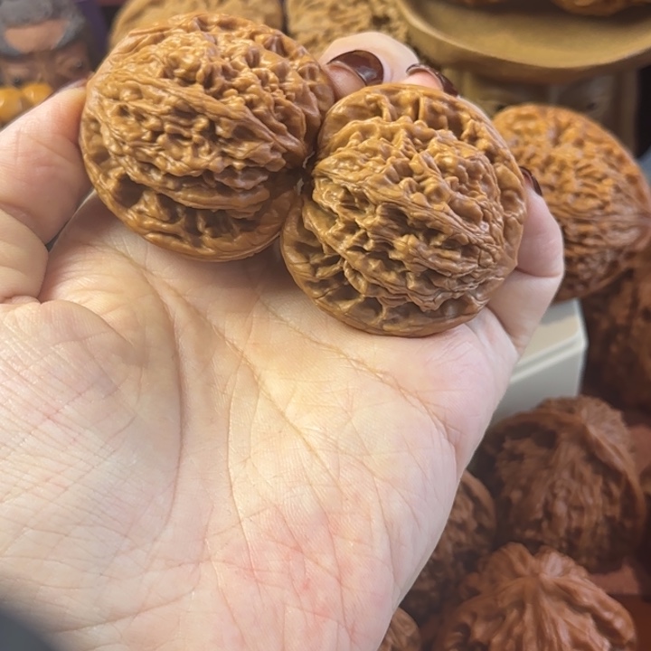 吊坠桃核麦穗虎头42