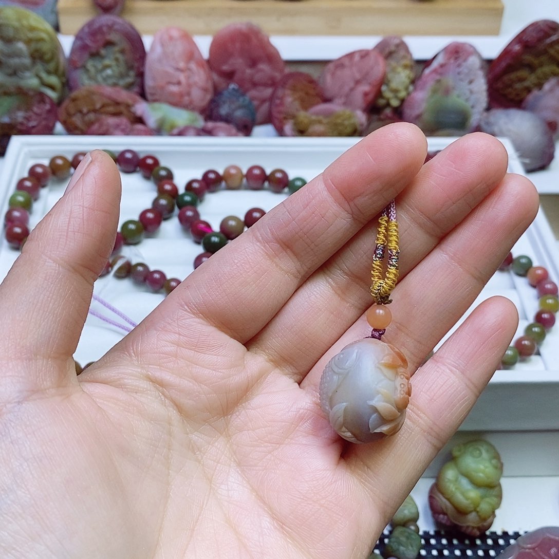 玛瑙/玉髓盐源玛瑙diao' z未镶嵌