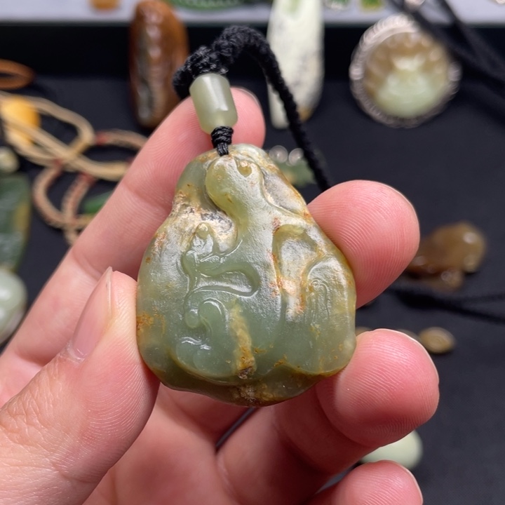 和田玉吊坠未镶嵌