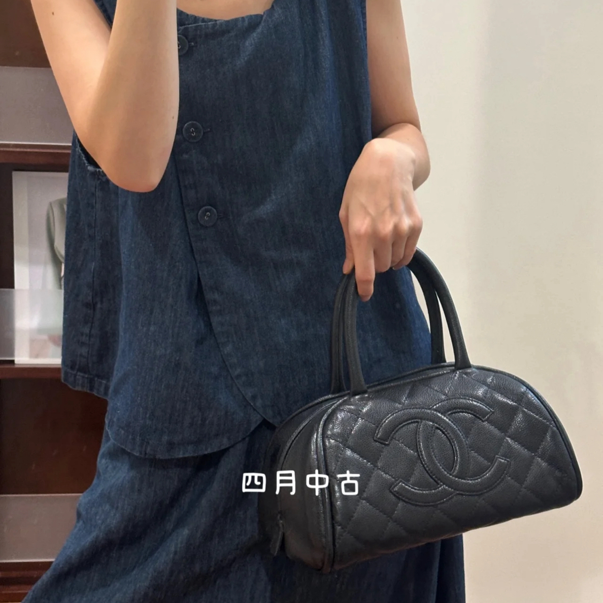 95新 Chanel/香奈儿 黑色大logo荔枝皮手提保龄球包