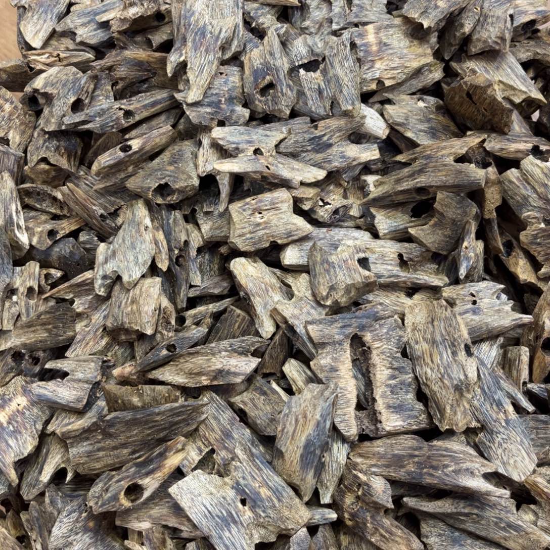 慈***章沉香摆件沉香棋楠块料500