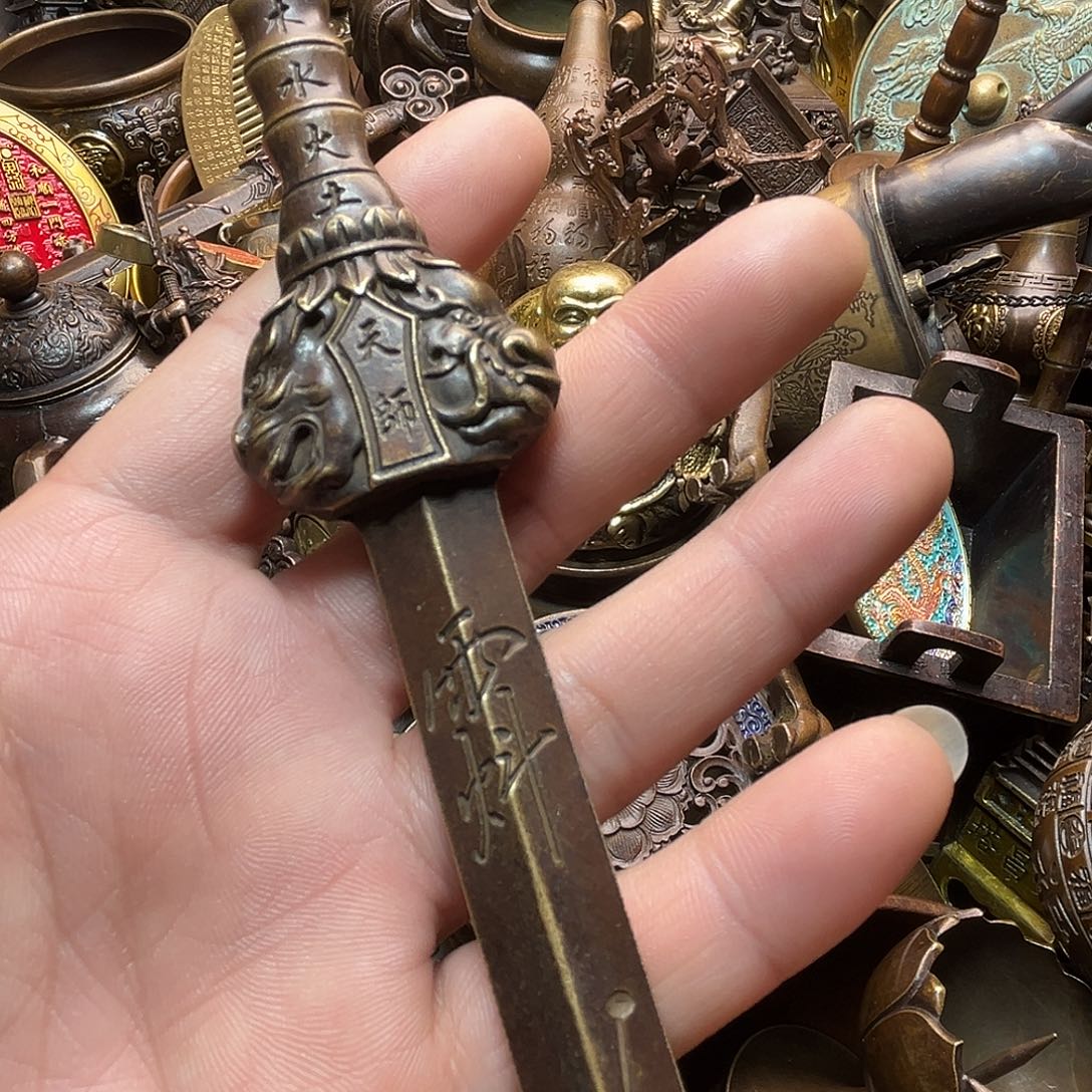 精美铜器收藏品等