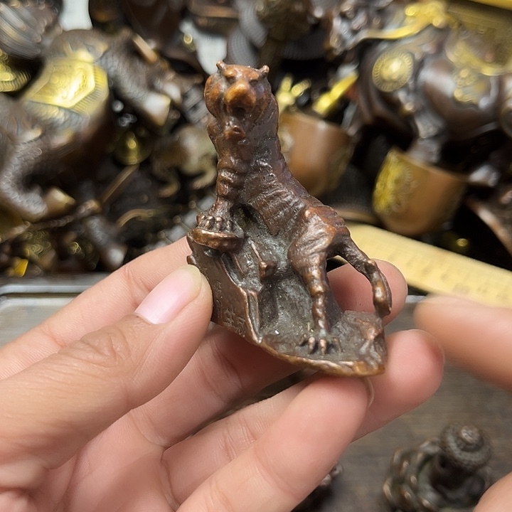 顺顺利利，铜器摆件