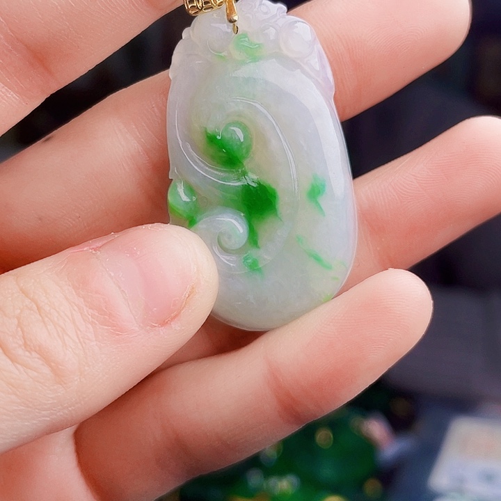 翡翠18K金镶嵌颈饰多样性