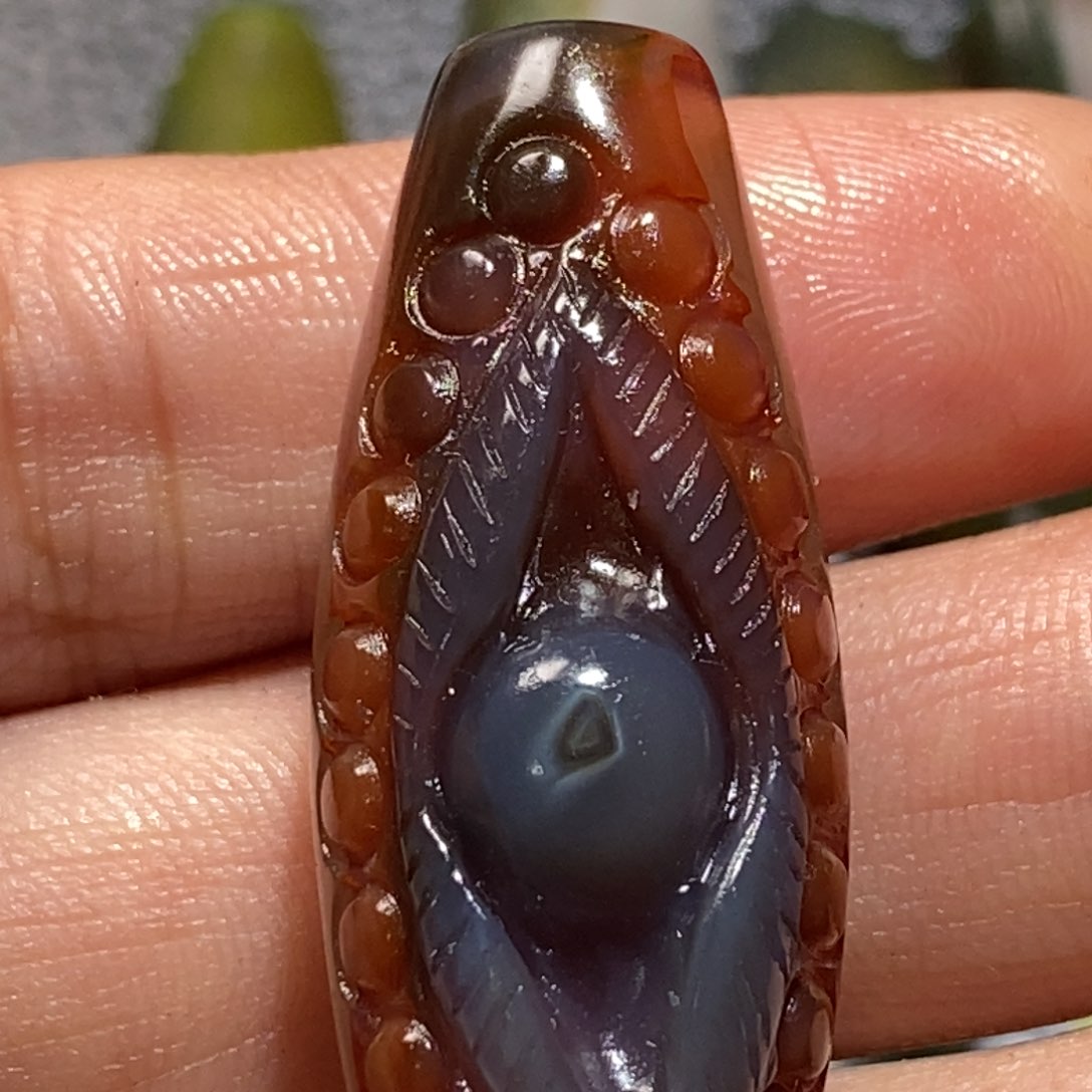 未镶嵌颈饰玛瑙/玉髓游*