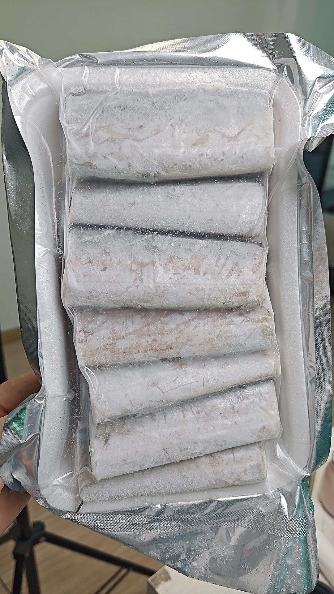 5袋净重5斤1斤13-16段去头去尾青岛本地小黑眼睛油带鱼段顺丰冷链