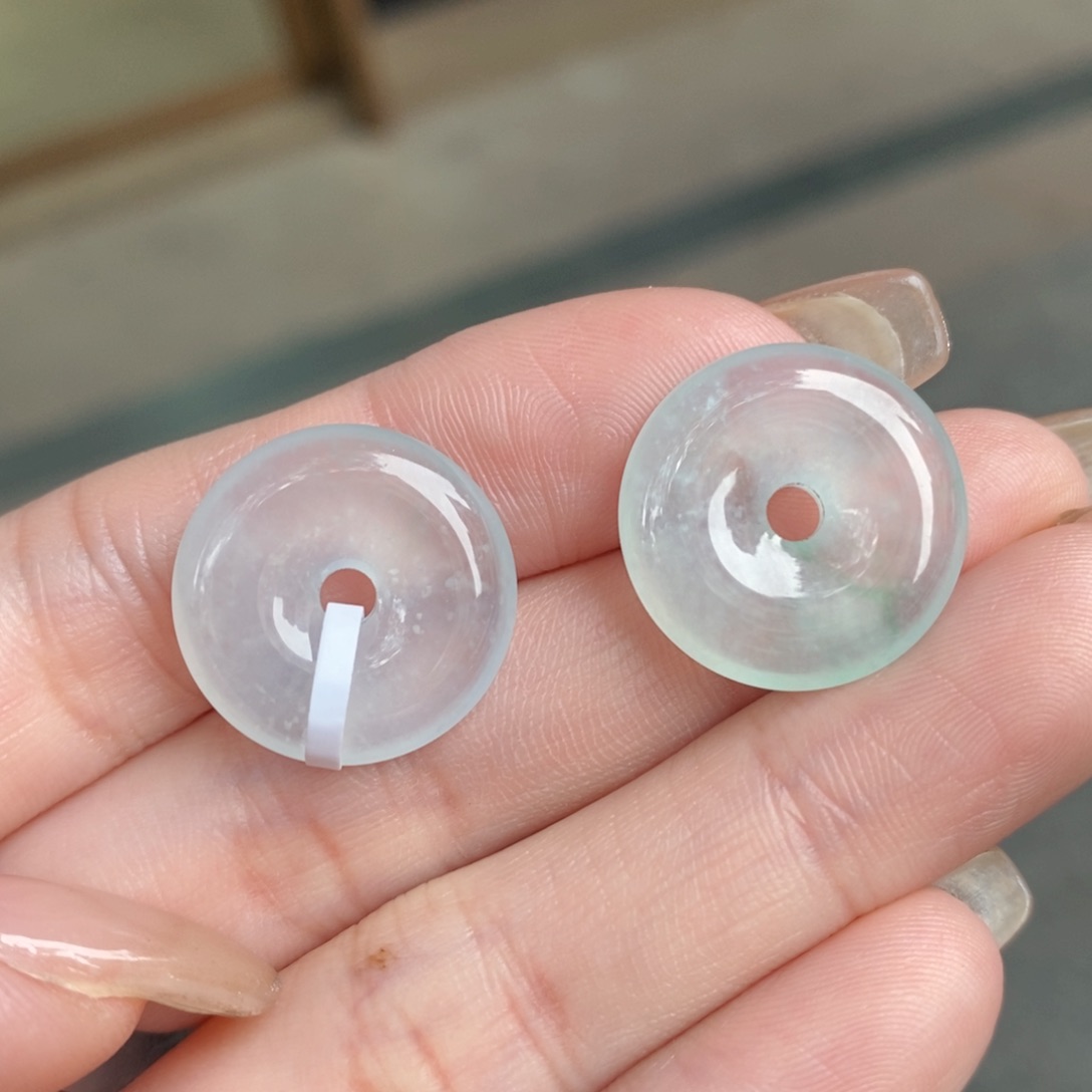 翡翠耳饰未镶嵌高冰平安扣