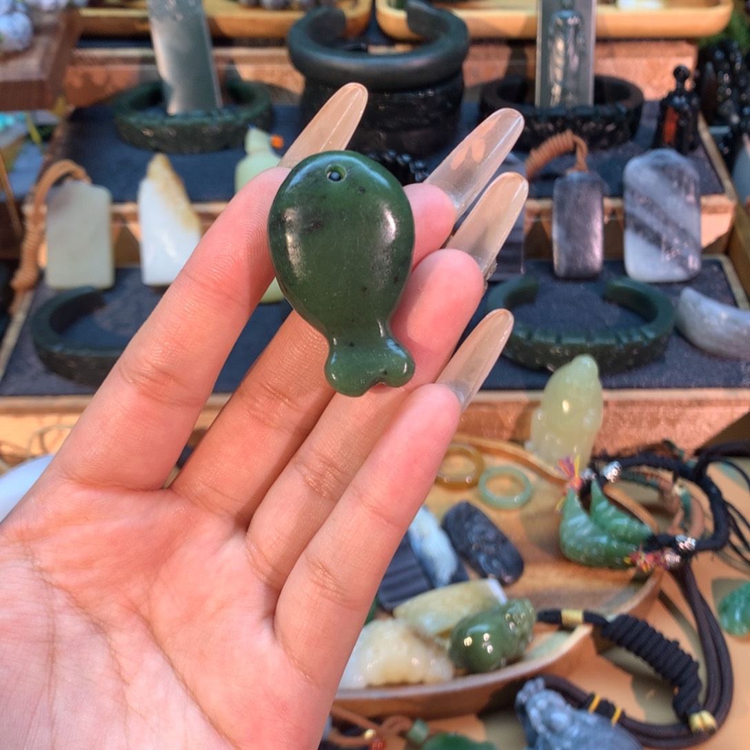 和田玉（糖玉）未镶嵌挂件