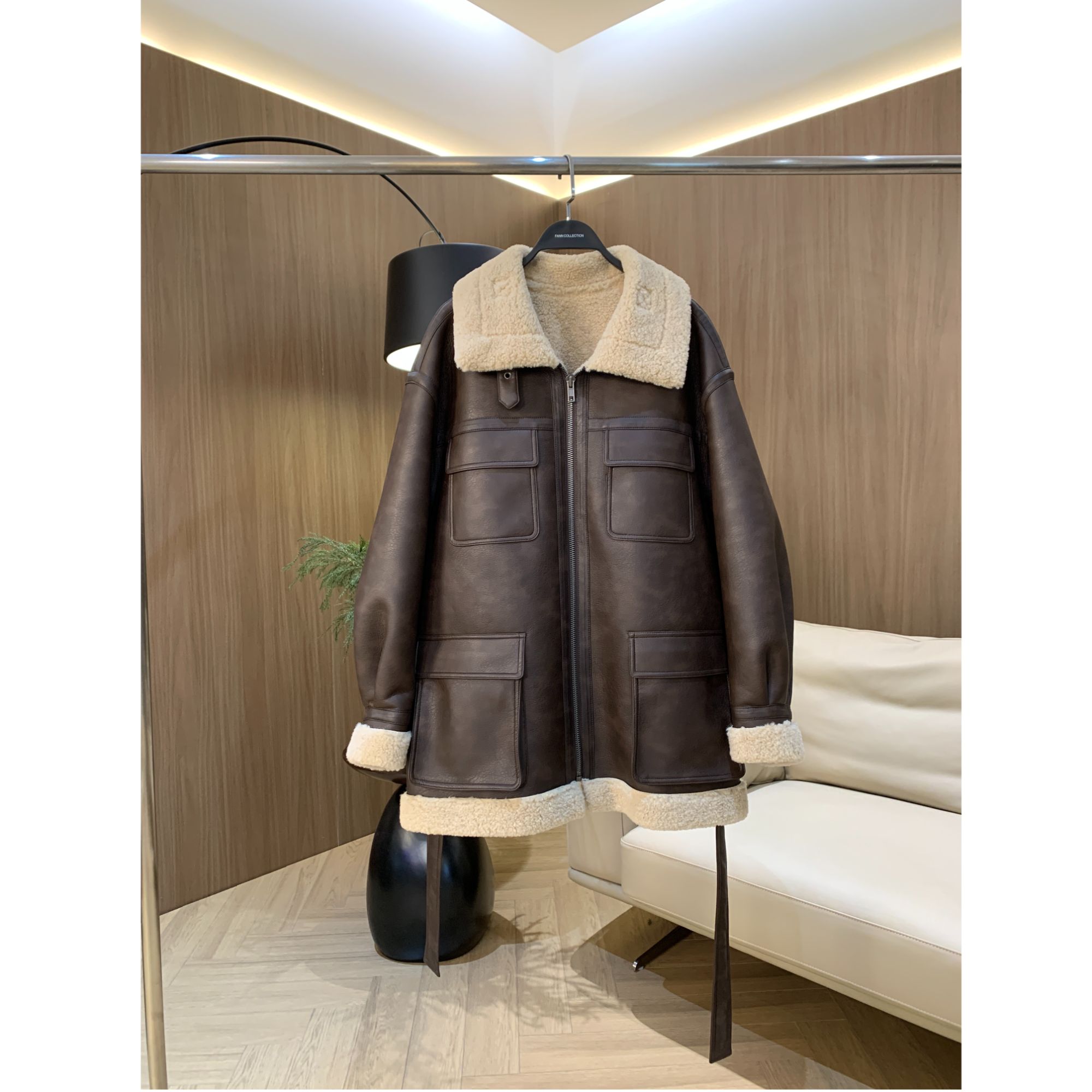 饭饭FANN COLLECTION 设计感立领贴袋收腰气质中长款外套FANNQ067