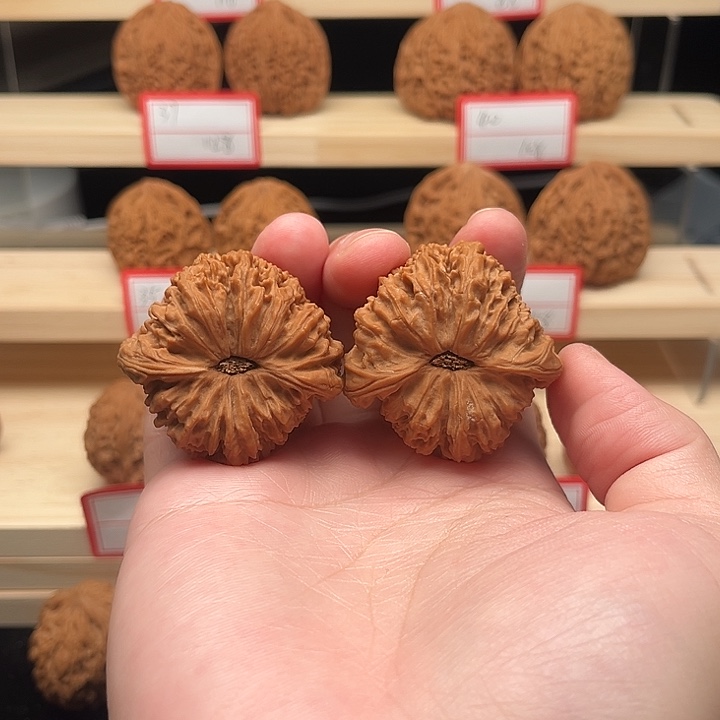 吊坠文玩核桃南疆石40158，不保隐黄