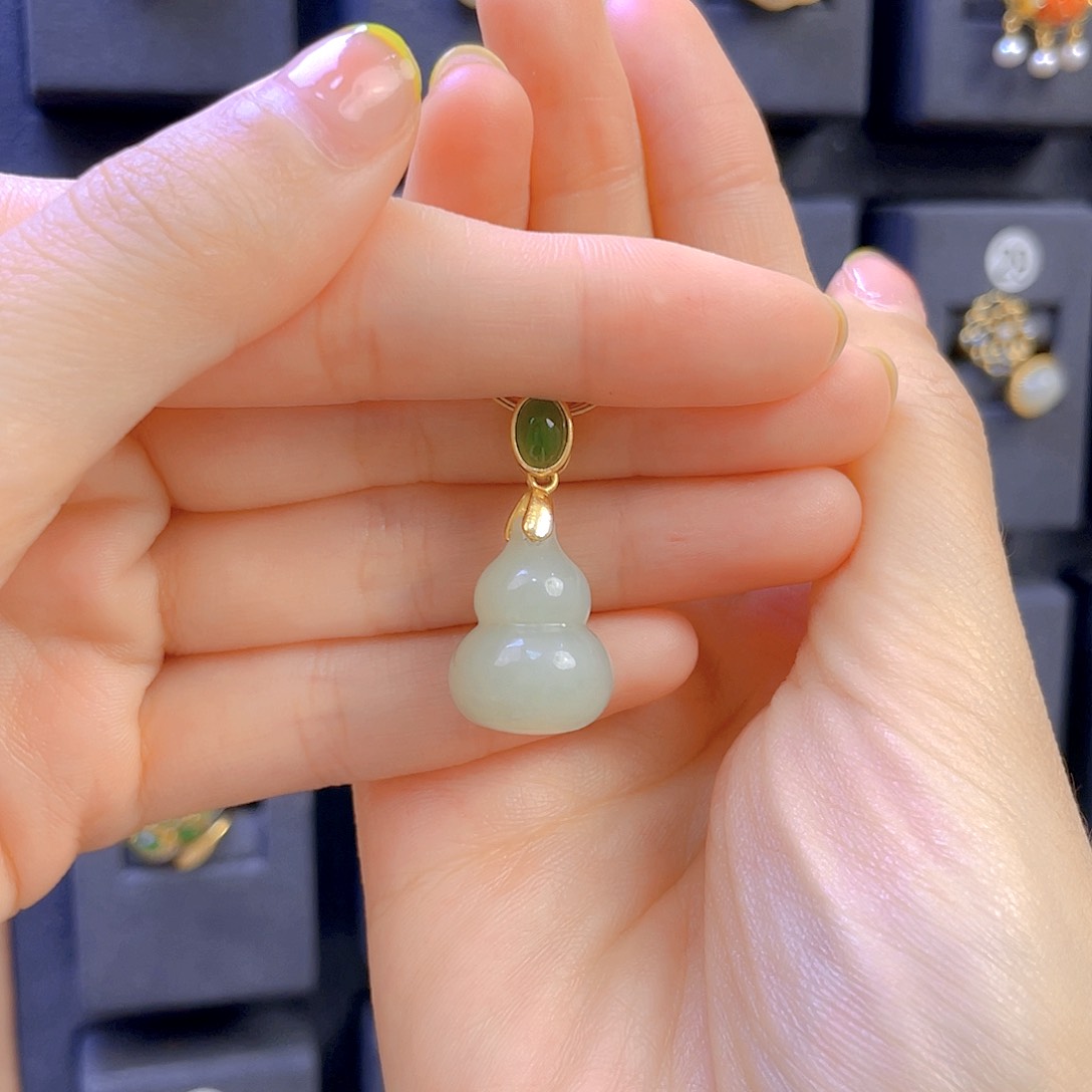 和田玉颈饰银S925镀金镶嵌