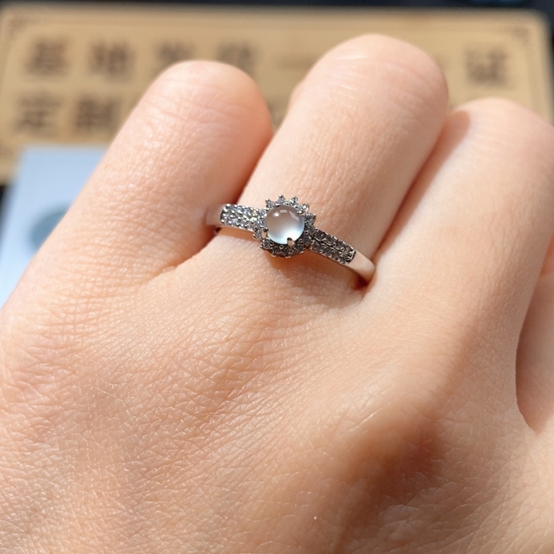 翡翠颈饰银S925镶嵌翡翠