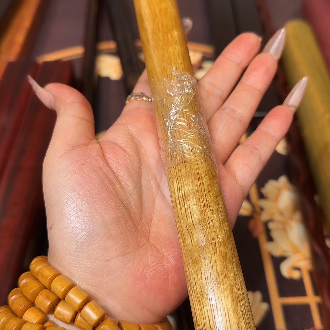 暖***书一物一拍，恭喜发财，木料木方