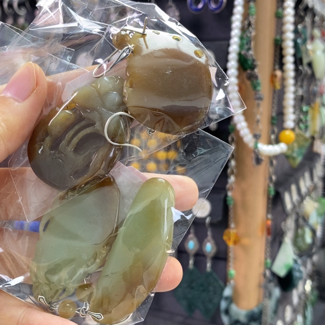 暖***心和田玉银S925镶嵌耳饰X10