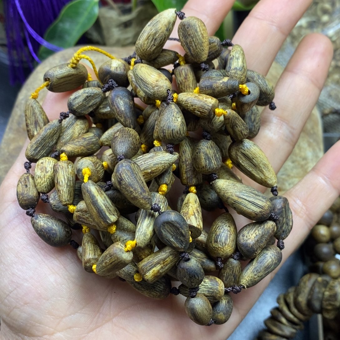 沉香奇楠沉香随形水滴珠