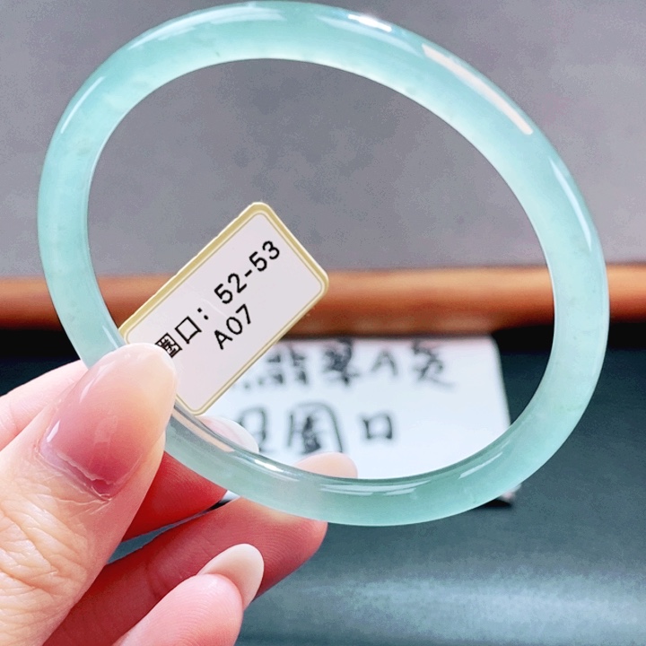 翡翠未镶嵌手镯翡翠手镯111