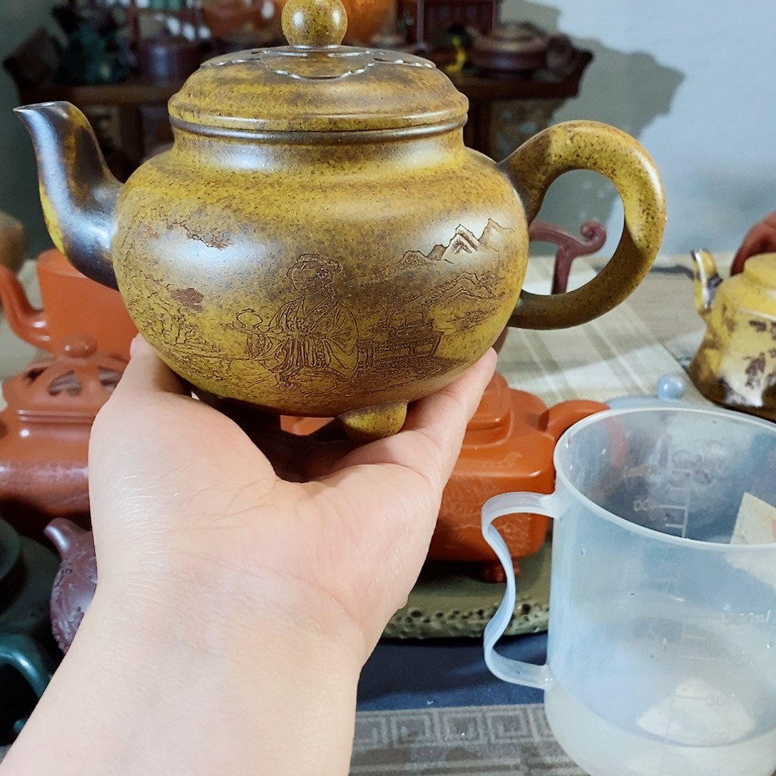 紫砂茶壶宜兴紫砂壶甩货。