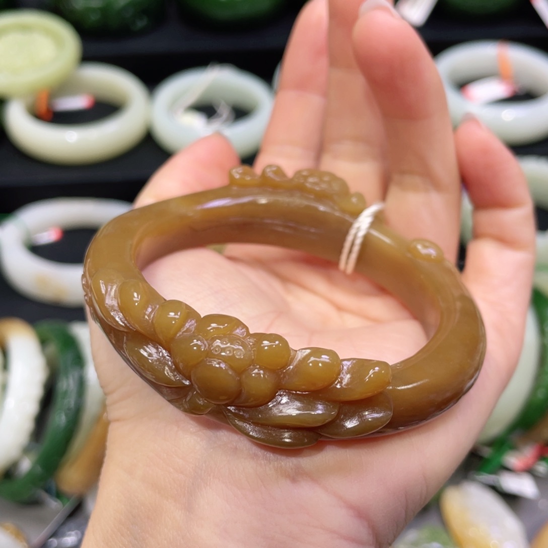 未镶嵌手镯和田玉62