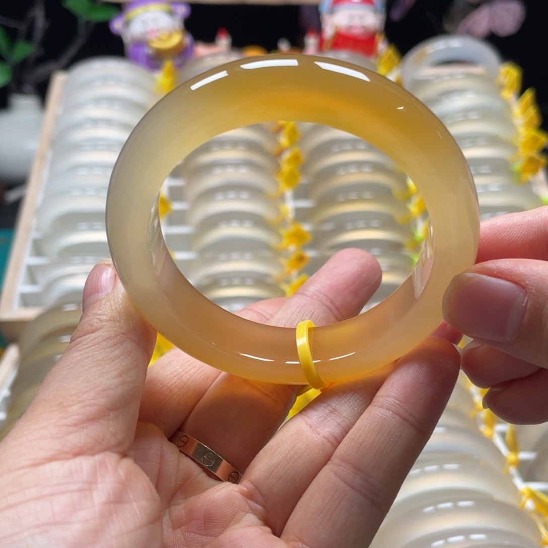 玛瑙/玉髓未镶嵌手镯