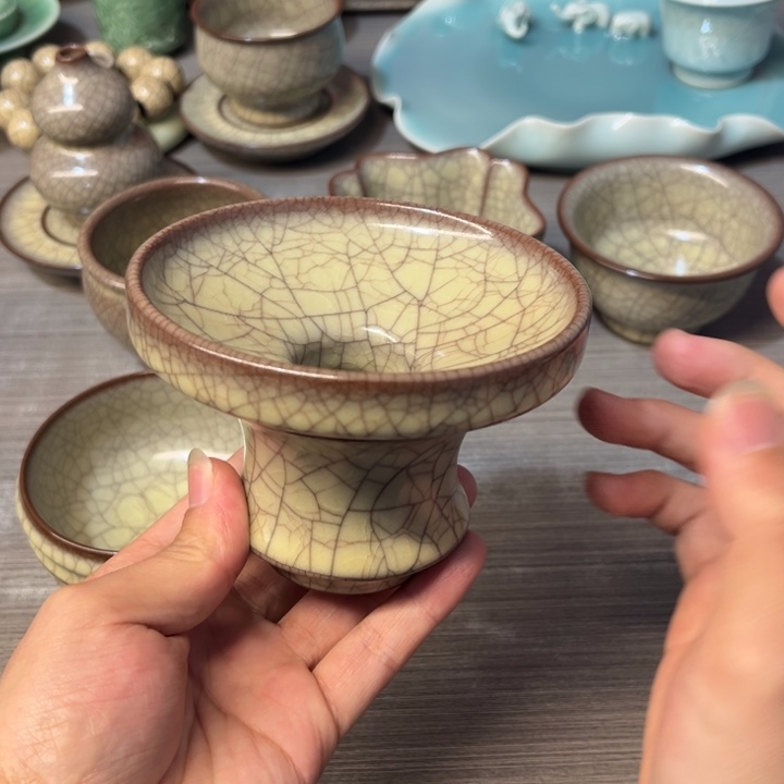 蒋加宝 传世哥窑 茶漏