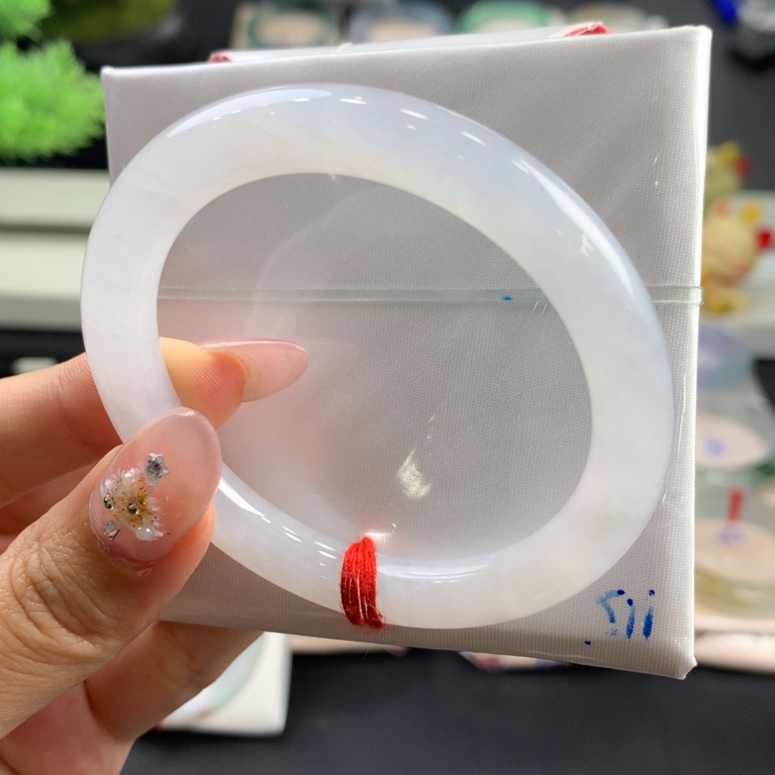 翡翠未镶嵌手镯05号 51圆条荔枝肉