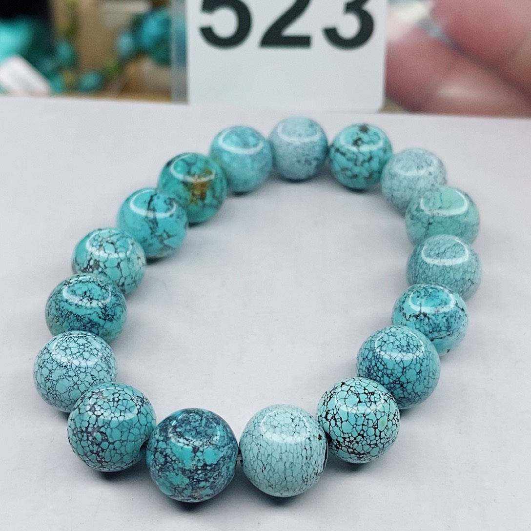 绿松石颈饰未镶嵌