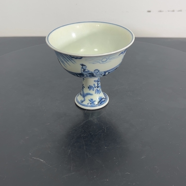 杯快***天一个青花人物高足杯