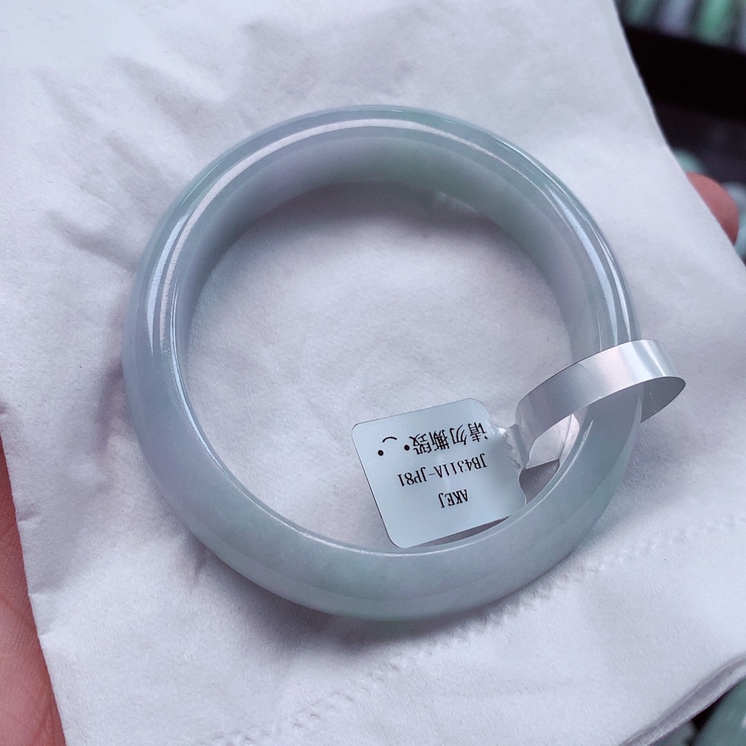 翡翠手镯未镶嵌贵妃51五星推荐